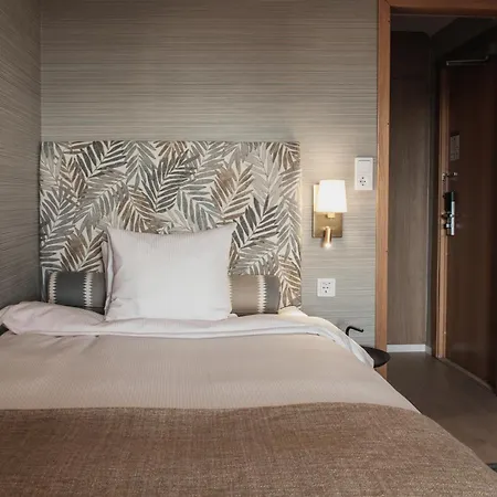 Home Hotel Wellington-3